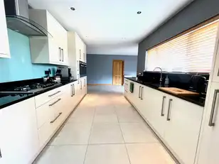 3 Audleys CloseImage 8
