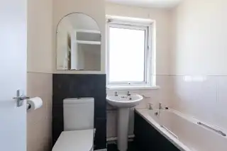 5 Canberra GardensImage 16