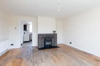 5 Canberra GardensImage 7