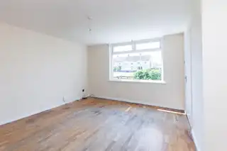 5 Canberra GardensImage 5