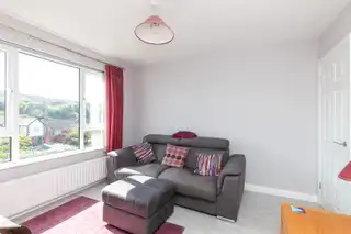 18 Londonderry GardensImage 12