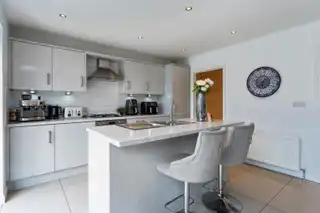 120 Regency ParkImage 7