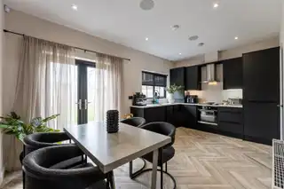 20 Carleton Bridge WayImage 9