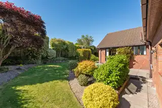 8 Aldergrange AvenueImage 24