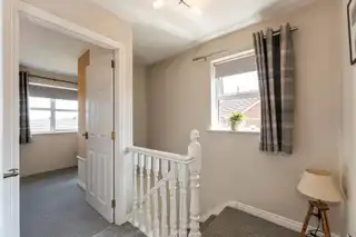 16 Whitethorn MewsImage 9