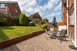 16 Whitethorn MewsImage 15