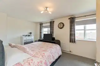 16 Whitethorn MewsImage 11