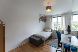28 Lenamore ParkImage 18