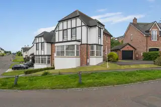 Image 1 for 7 Tullynagardy Avenue
