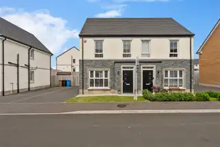 Image 1 for 4 Rocklyn Crescent
