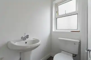 4 Castle Meadow RoadImage 12