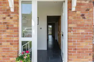 37 St. Andrews AvenueImage 3