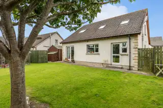 16 Castle Meadow RoadImage 25
