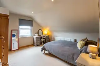 16 Castle Meadow RoadImage 20