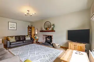 16 Castle Meadow RoadImage 6