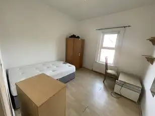 35 Tates AvenueImage 9