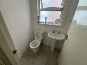 35 Tates AvenueImage 4