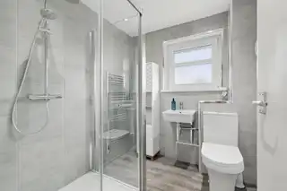 45 Findon GardensImage 16