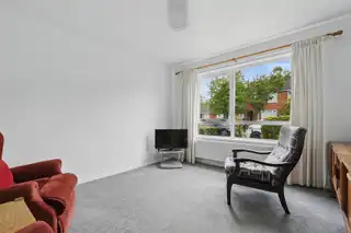 45 Findon GardensImage 4