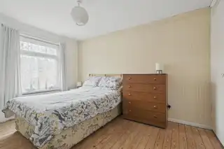 45 Findon GardensImage 12