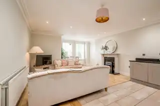 Apt 2, 96 Balmoral AvenueImage 6