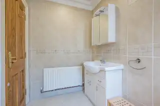 29 Strangford AvenueImage 18