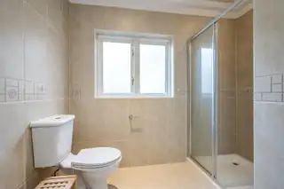 29 Strangford AvenueImage 17