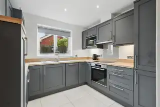 Upper Lisburn RoadImage 9