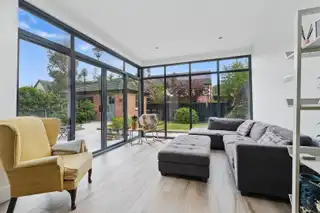 8 Harberton LaneImage 13