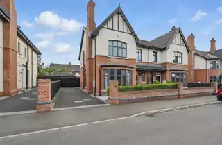 Image 1 for 8 Harberton Lane