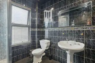 18 Collingwood AvenueImage 11