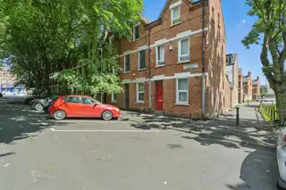 Image 1 for 18 Collingwood Avenue