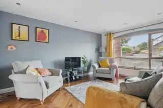 2 Drummond ManorImage 4