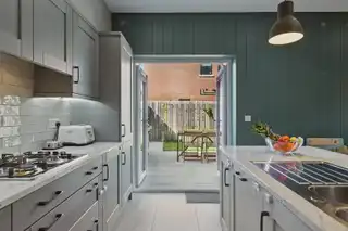13 Finaghy Park GardensImage 12
