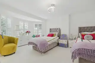 16A Myrtlefield ParkImage 11