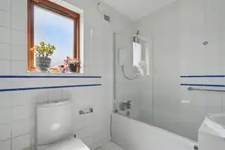 20 Laganvale CourtImage 12