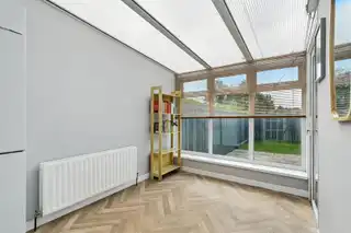 24 Locksley GardensImage 14