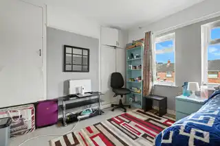 6 Empire DriveImage 9