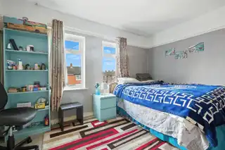 6 Empire DriveImage 8