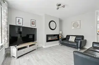 25 St. Georges GardensImage 5