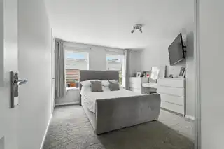 25 St. Georges GardensImage 13