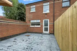 25 St. Georges GardensImage 22