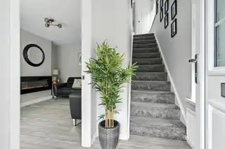 25 St. Georges GardensImage 4