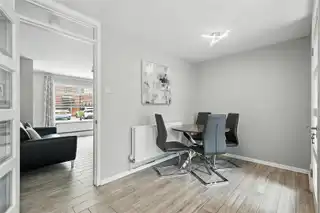 25 St. Georges GardensImage 10