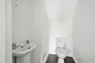 15 Milfort MewsImage 12