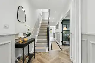 85 Priory ParkImage 3