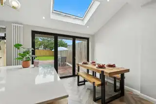 85 Priory ParkImage 19