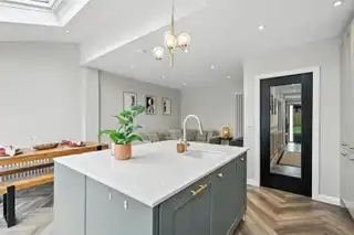 85 Priory ParkImage 13