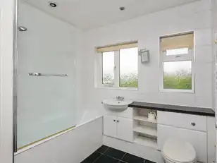 14 Lenaghan GardensImage 17