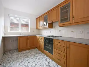 Apt 1, 14 Hillsborough RoadImage 6